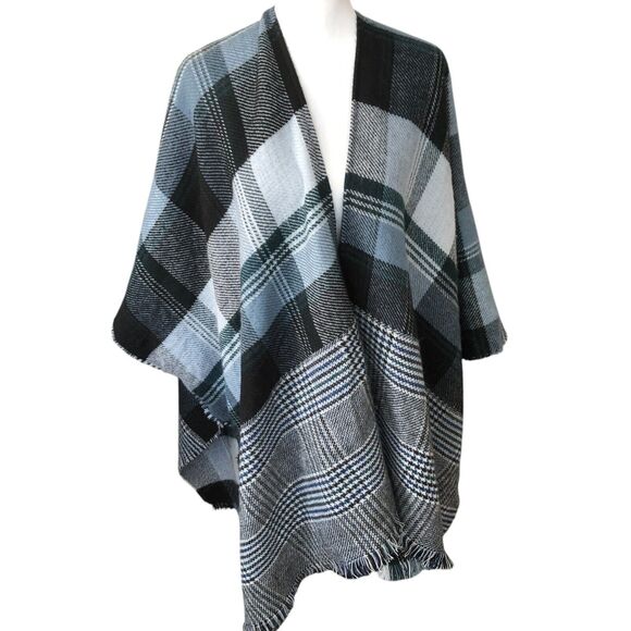 Steve Madden Blue Plaid Cozy Soft Preppy Country Western Shawl Poncho One Size - Picture 1 of 8